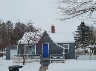 328 E Cherry St, Fremont, MI 49412