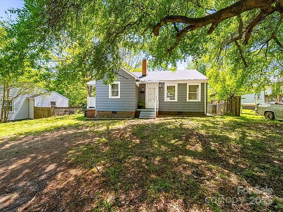 2nd image of 1405 Poston Cir