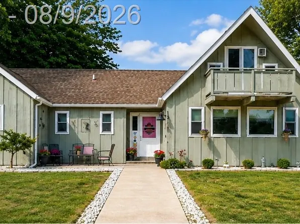 34340 Huron River Dr, New Boston, MI 48164