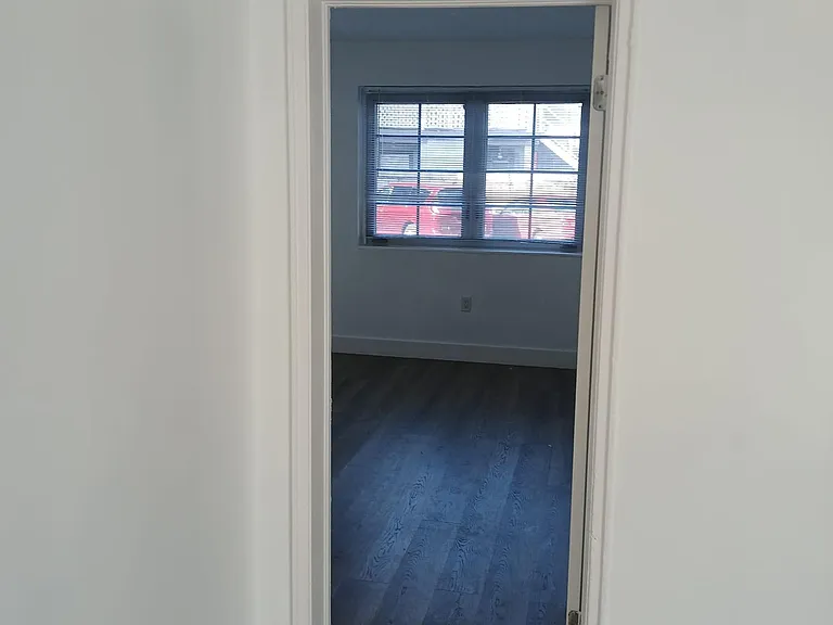 960 SW 2nd St #1 — Photo 6