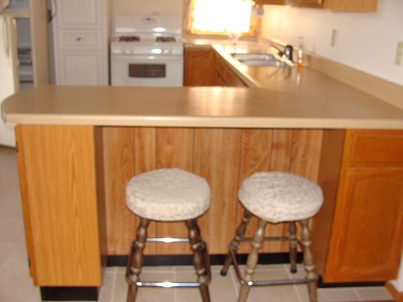 Kitchen setting area