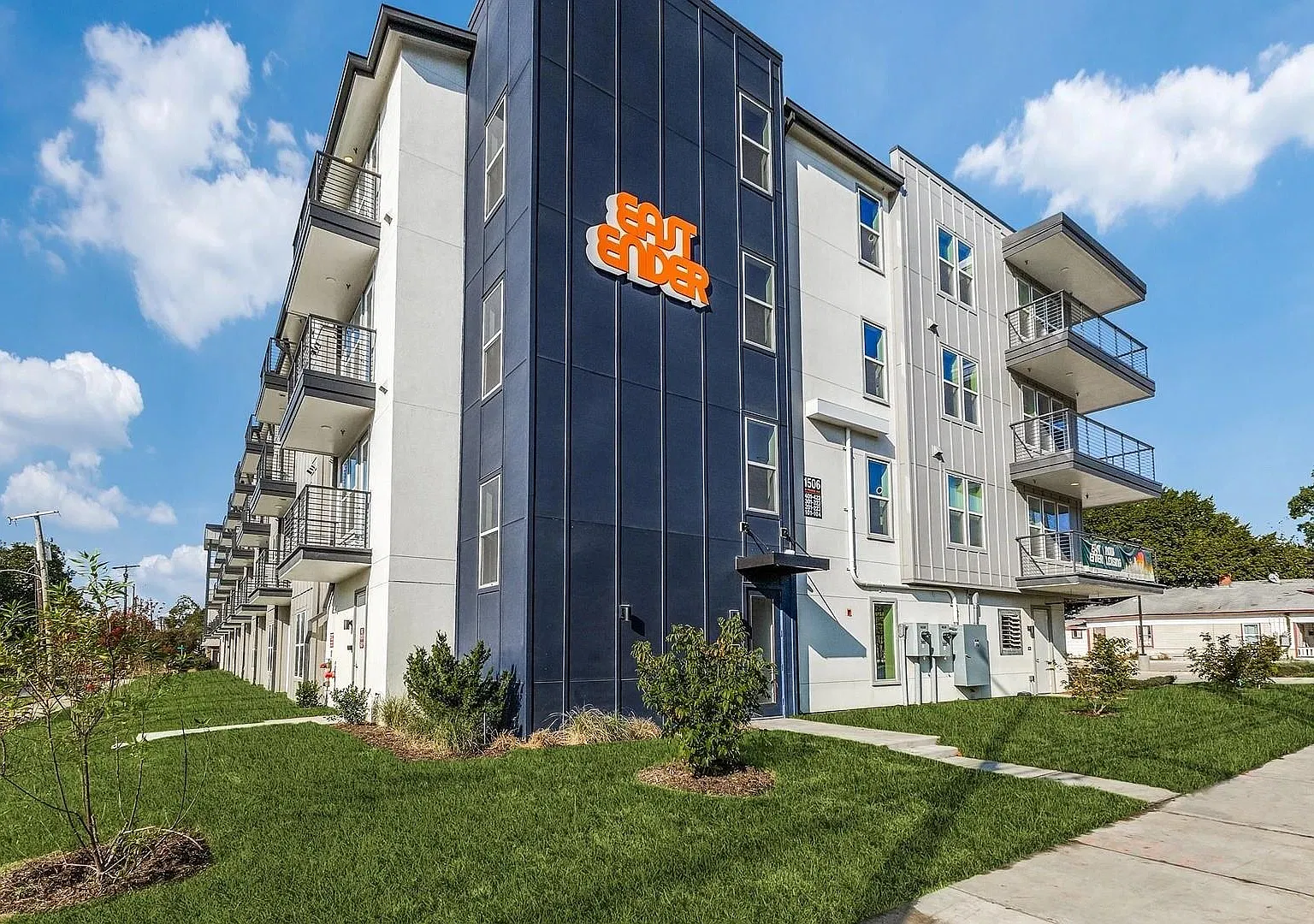 1 bed, 1.0 bath, 540 sqft, $1,499 — Photo 1