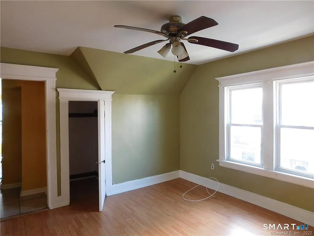 2 bed, 1.0 bath, 800 sqft, $1,800 — Photo 3