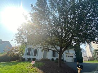 42971 Tara Ct, Ashburn, VA 20147