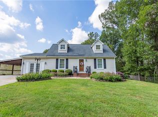 101 Cornwallis Dr, Mebane, NC 27302