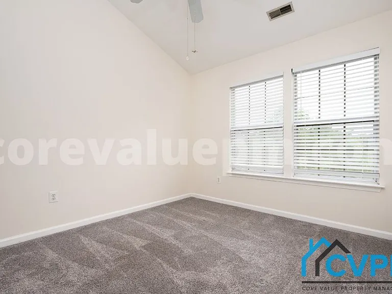 255 Seneca Ter — Photo 22