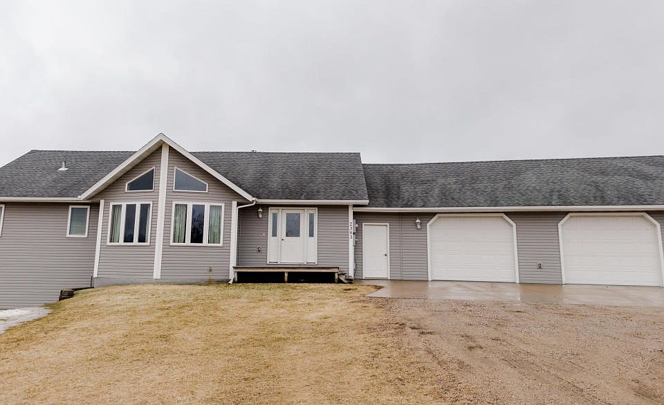 1st image of 2383 Saint Clair Cir