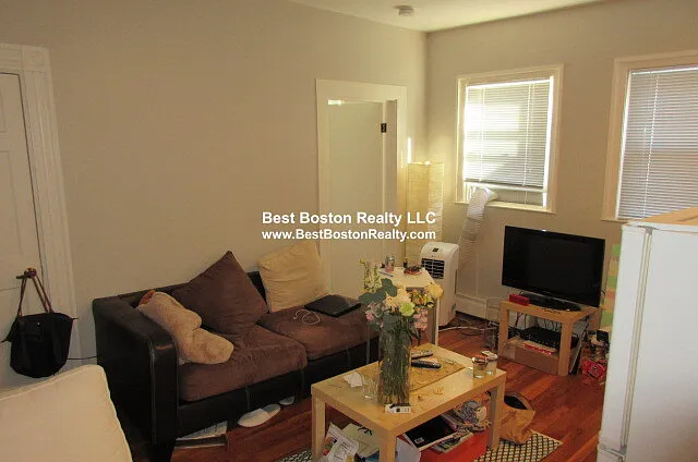 20 John F Kennedy St #7 — Photo 6