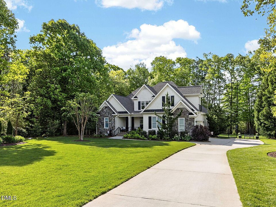 1st image of 1006 Canterbury Ct