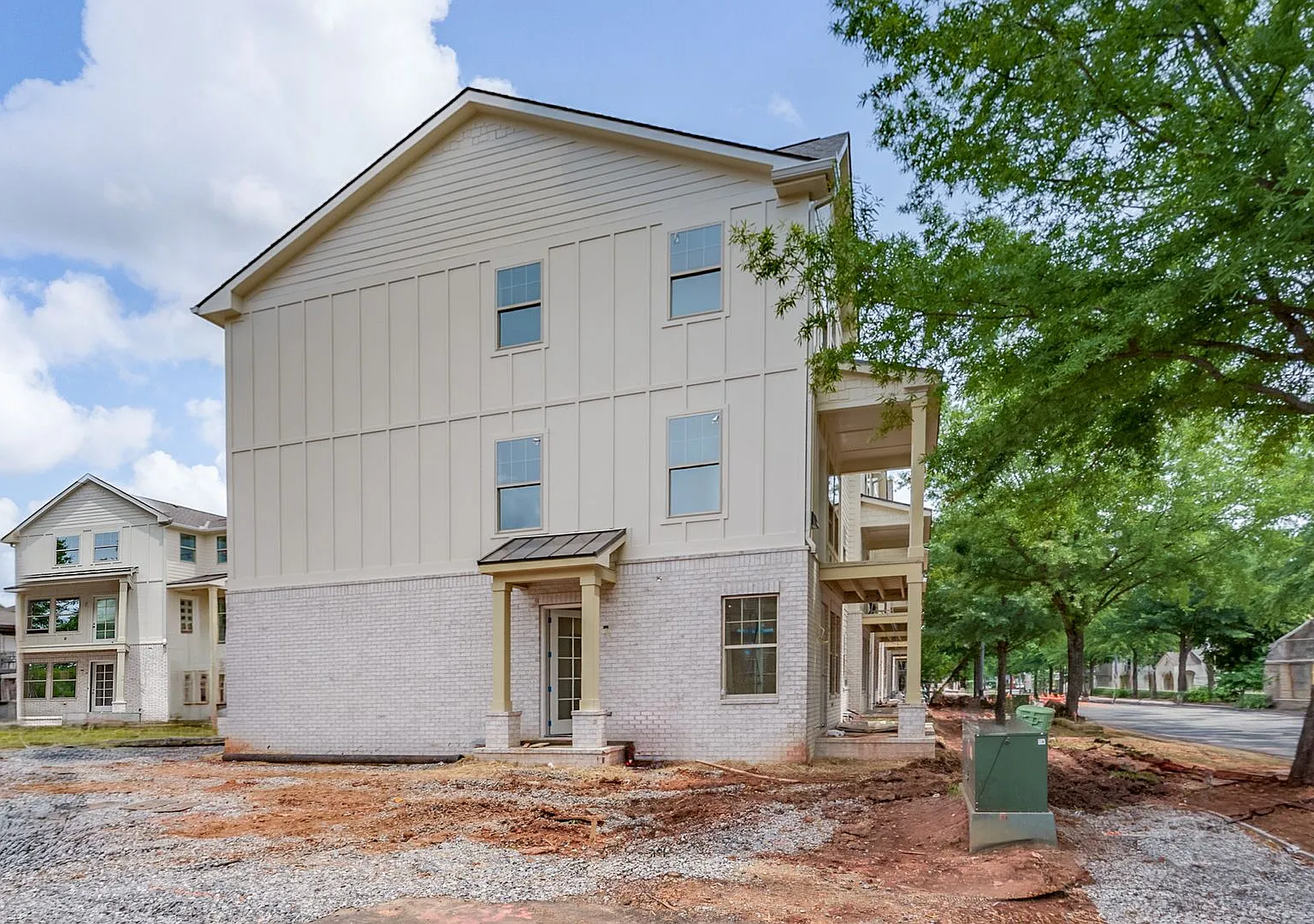 1468 Paul W Bryant Drive — Photo 2