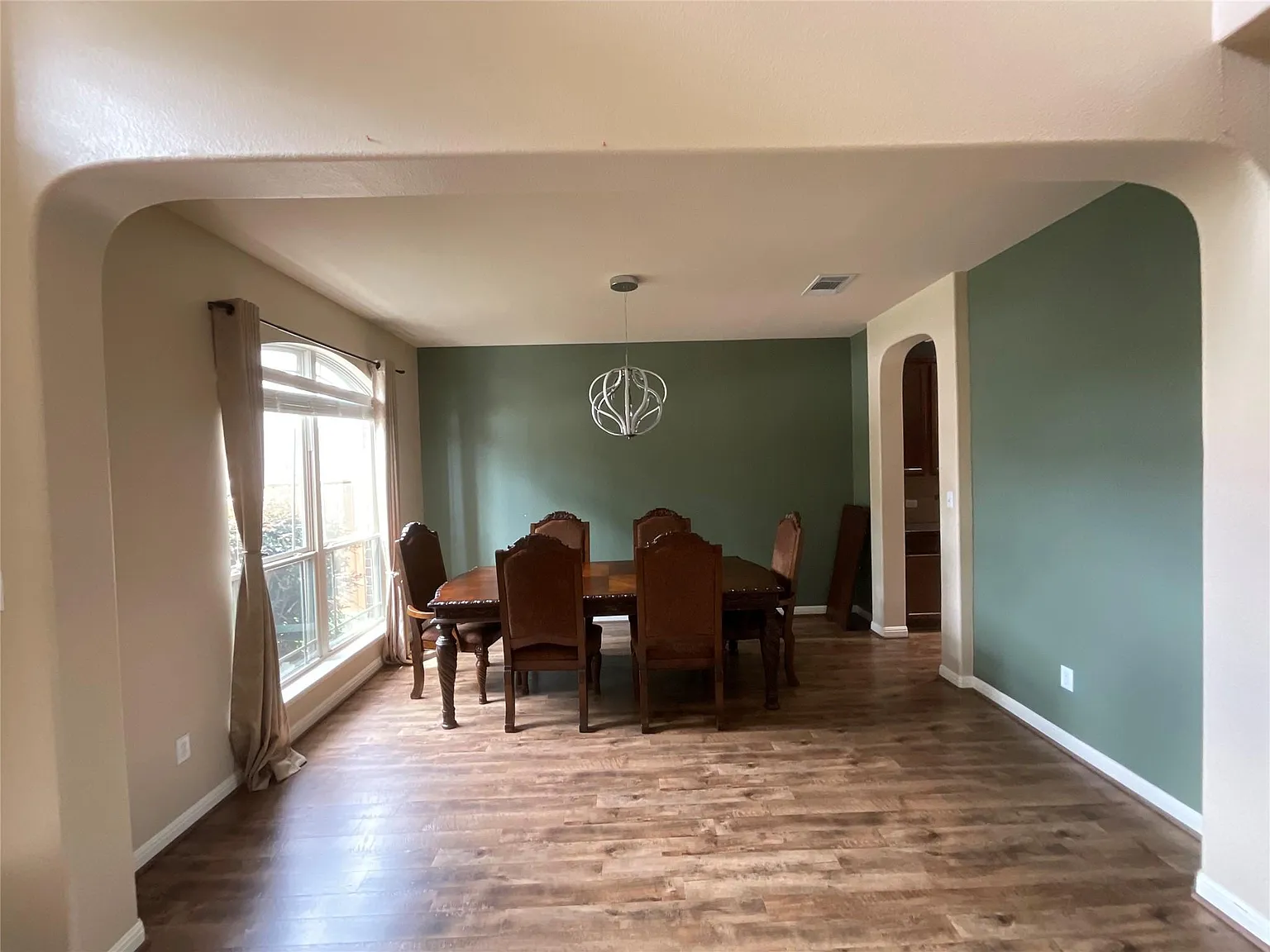 5 bed, 3.5 bath, 3474 sqft, $3,250 — Photo 4