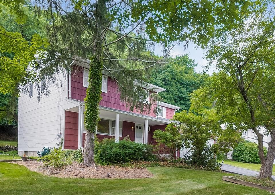 1st image of 26 Great Oaks Dr