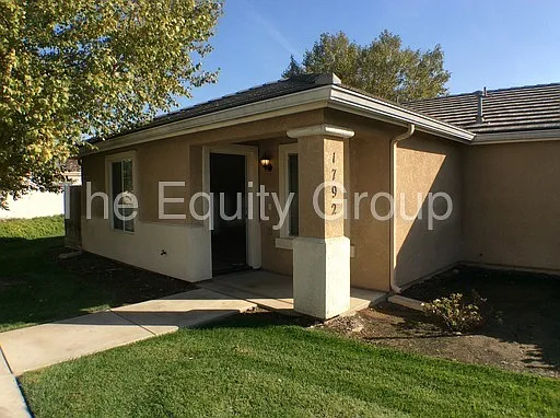 1792 Paseo Del Lago photo 1