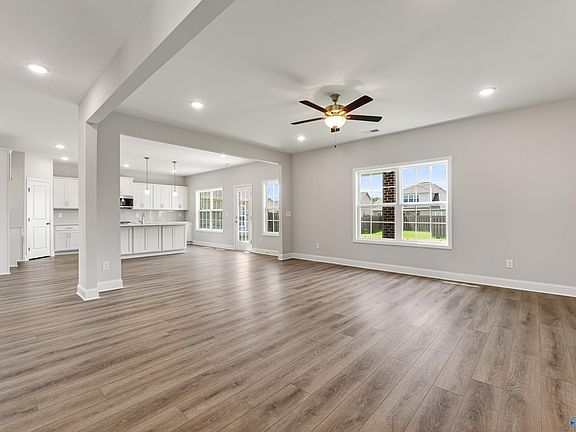 3rd image of 226 White Horse Way