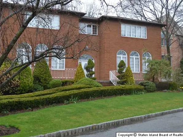 75 Romer Road image 1 of 11