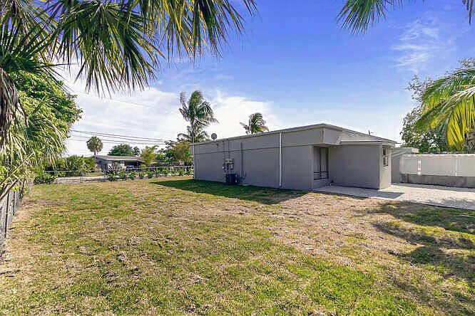 1st image of 2425 Ranch House Road