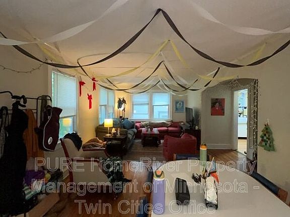 5th image of 237 Cedar Lake Rd N #2