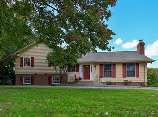 2938 Walnut Ridge Rd, Akron, OH 44333