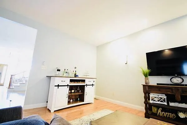 4376 Olive St — Photo 12