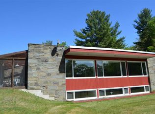 23-24 Fountain Way, Castleton, NY 12033