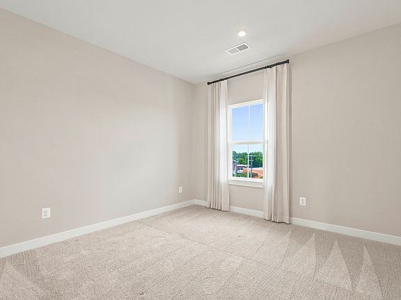 5th image of 8046 Williamson Blvd