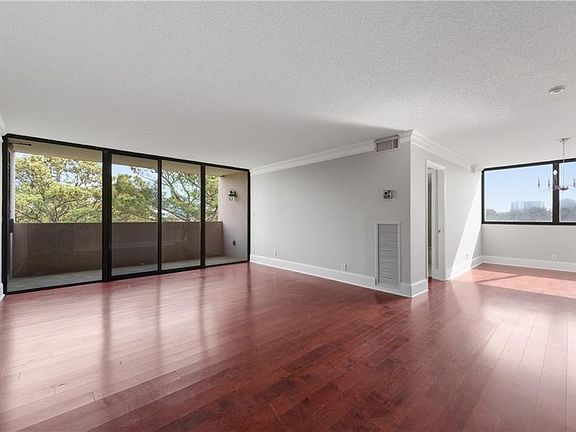 4th image of 3530 Piedmont Rd NE APT 12F