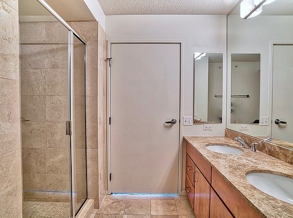 5th image of 9725 Woods Dr Unit 707