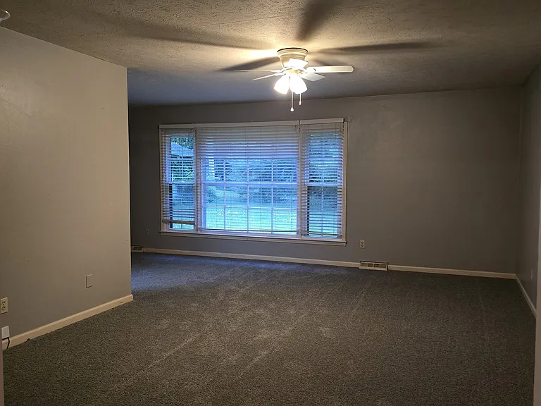 161 Milwood Dr — Photo 2