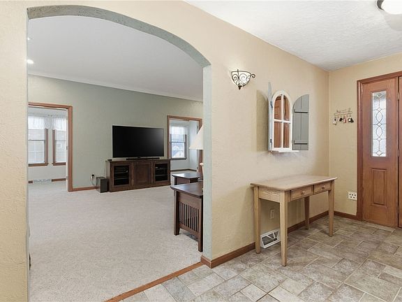 5th image of 4757 Gardenville Rd