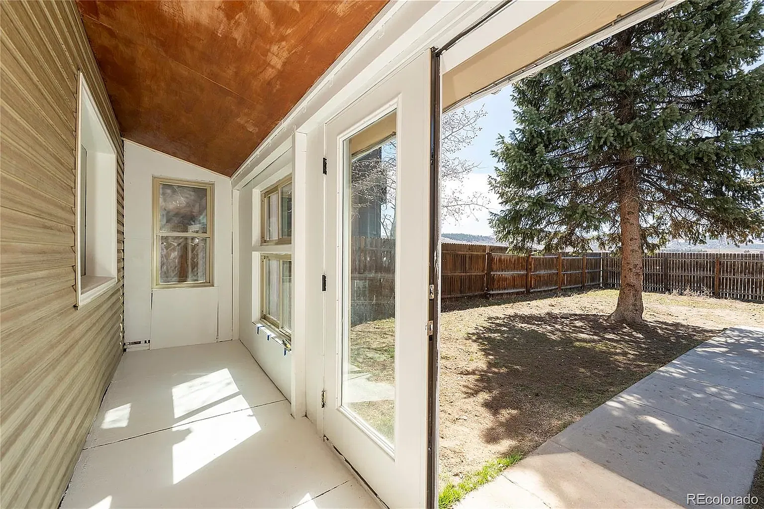 4 bed, 1700 sqft, $2,500 — Photo 2