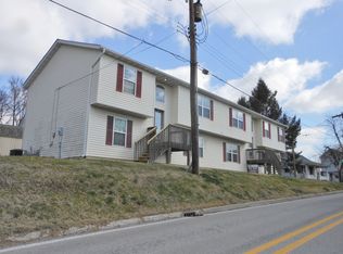 123 W Center St #B, Troy, IL 62294