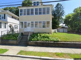 148 Rounds Ave, Providence, RI 02907