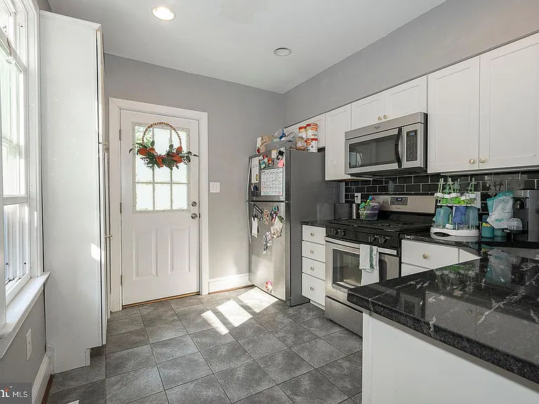 431 W Baltimore Ave — Photo 11