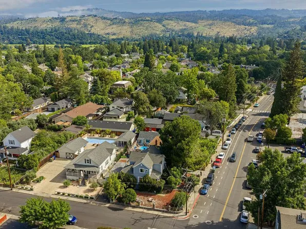 1046 Pope Street, St. Helena, CA 94574