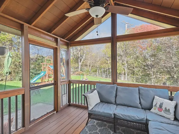 1305 E Windsor Dr, Denton, TX 76209