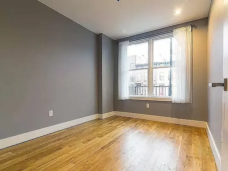 467 Monroe St #2B — Photo 5