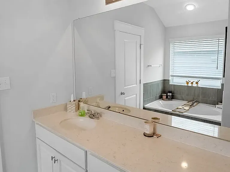 10538 Francisco Way — Photo 11