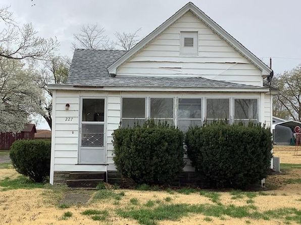 227 N Marion St, Meredosia, IL 62665