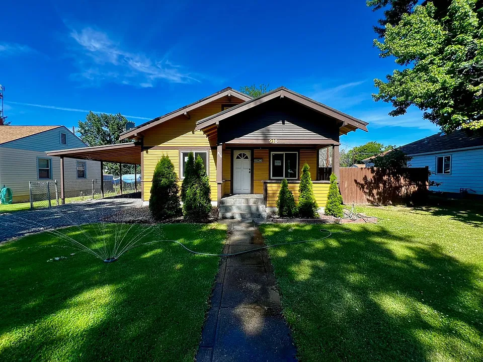916 S 11th Ave