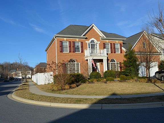 Beautiful home on corner lot, plenty of parking