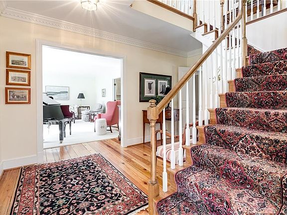 5th image of 23 Runswick Dr