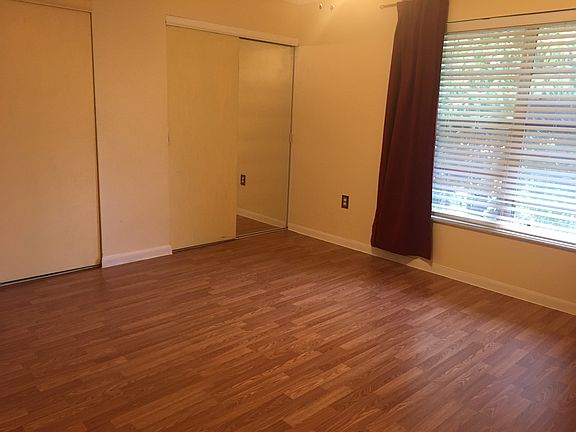 4th image of 801 W Oakland Park Blvd APT C15