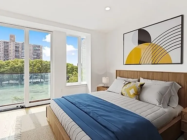 61 Montrose Ave #3D — Photo 3