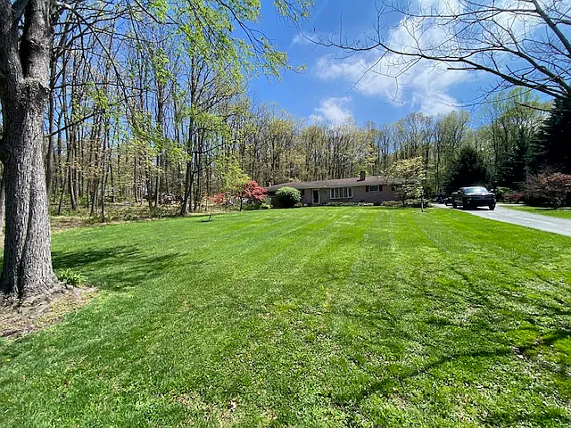 106 Baldwin Rd — Photo 1
