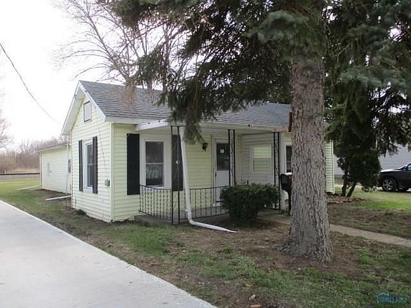 3rd image of 410 Ames St