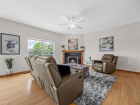 5th image of 1572 Vandello Cir
