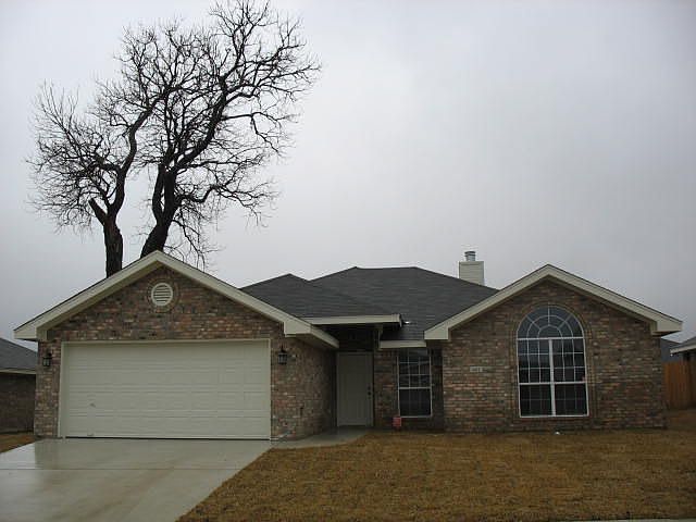 1st image of 602 Leo Ln