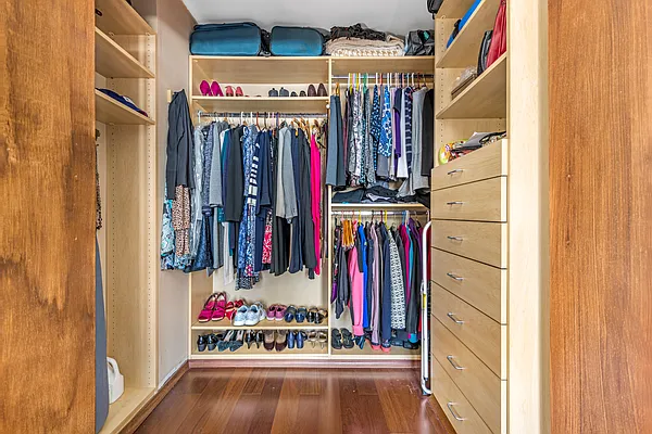 Sold by Compass | media 9