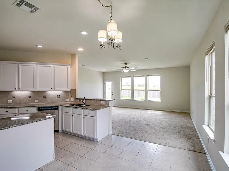 226 Hot Spring Valley — Photo 4