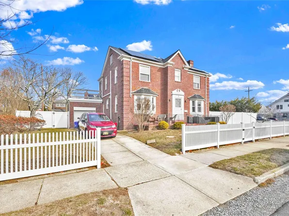 5 W Olive Street, Long Beach, NY 11561